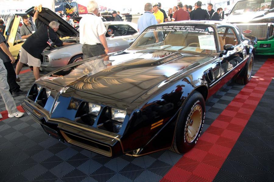  Pontiac Firebird Trans Am Bandit Special Edition 1980 года  (фото 8 из 21)